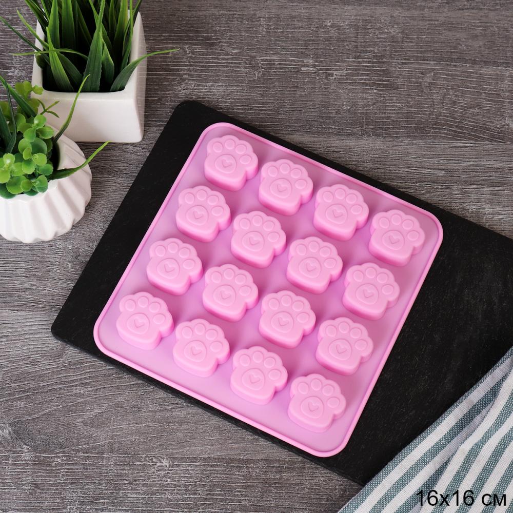 Форма для конфет мармелада и льда 16 ячеек силиконовая Лапки/16х16х1.6 см/ R-112 /уп 120/