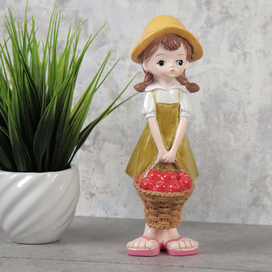 Фигурка Девочка 20 см / 5066 /уп 2/72/ 706427