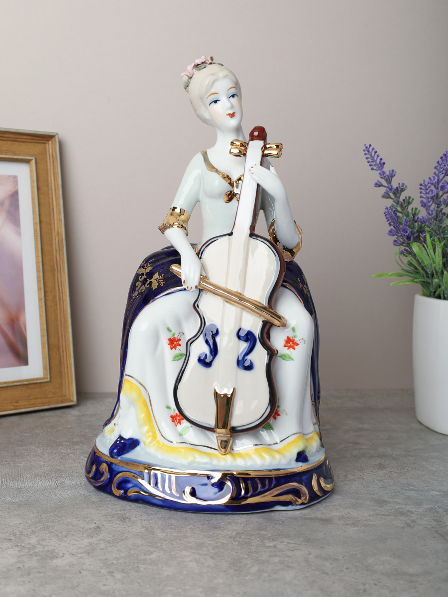 Статуэтка Дама музыкант 26 см / 170611 /уп 24/
