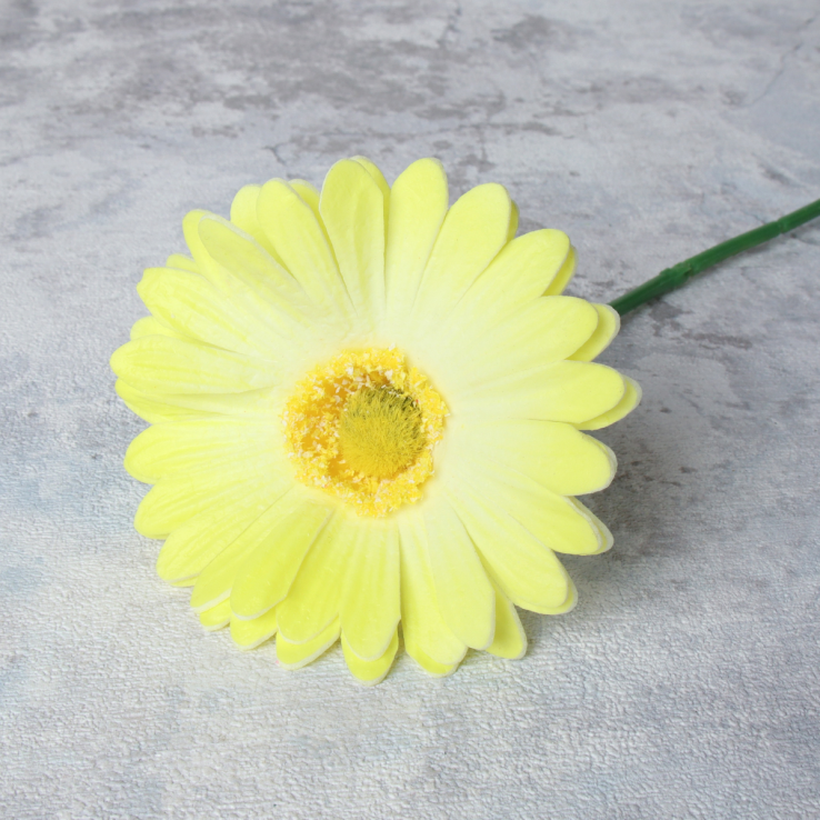 Цветок искусственный Гербера 30 см ЖЕЛТЫЙ / CG-30 /уп 1200/724393