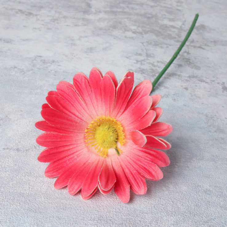 Цветок искусственный Гербера 30 см ТЕМНО-РОЗОВЫЙ / CG-30 /уп 1200/724393