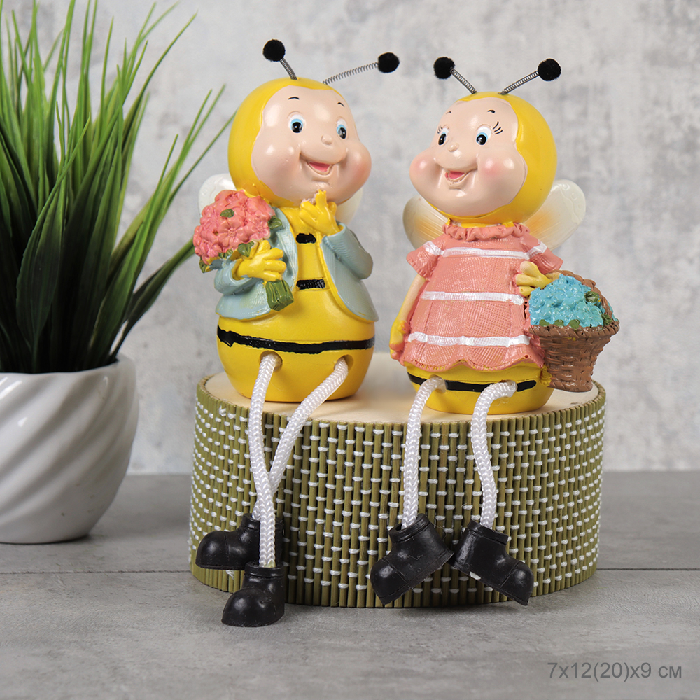 Фигурка Пчелка висячие ножки 20 см / 9864 /уп 2/120/повтор