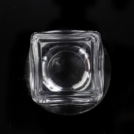 683744-2.jpg