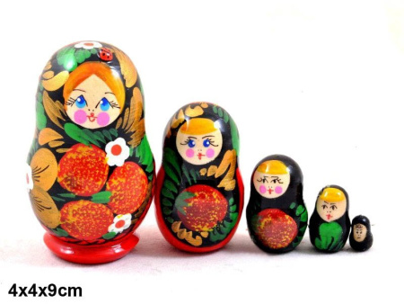 Матрешка Клубничка простая 5 мест / 583 /