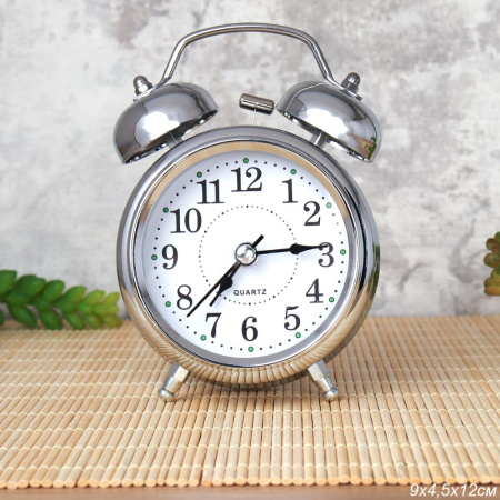 Будильник / 2025 /уп 100/ подсветка экрана